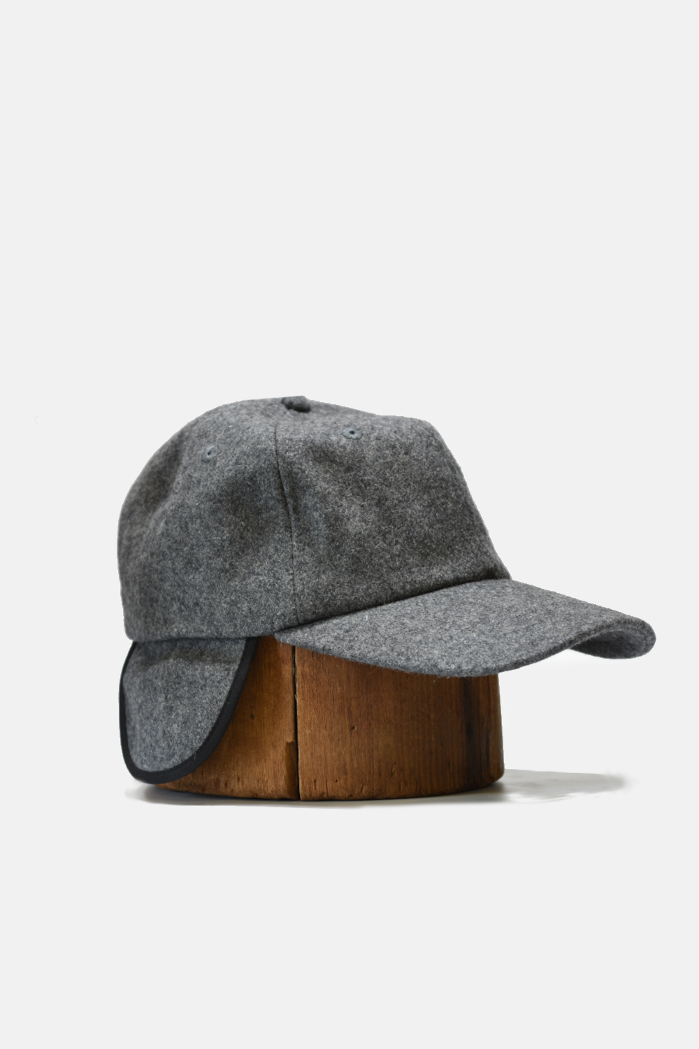Cap Curated Basics Earflaps black